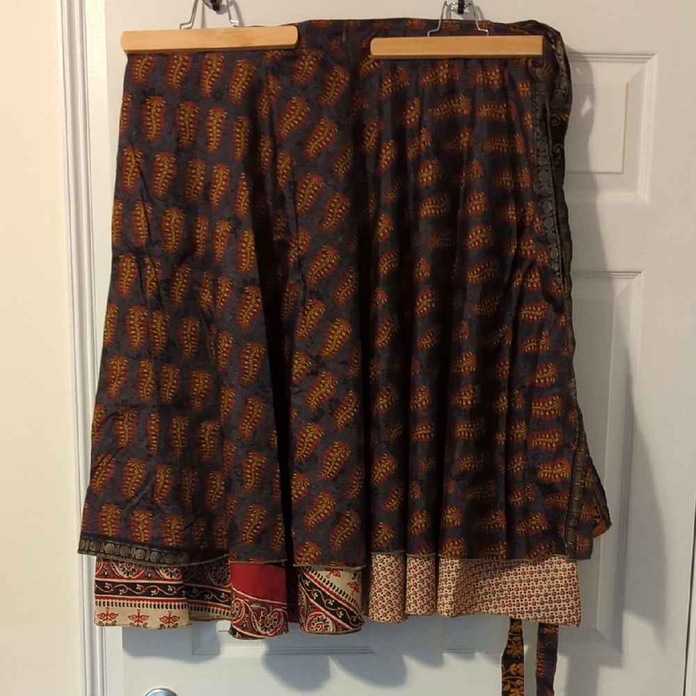 Darn Good Yarn DGY Black and Red Women's Sari Skirt